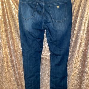 Size 10 Denim Guess Capri pants